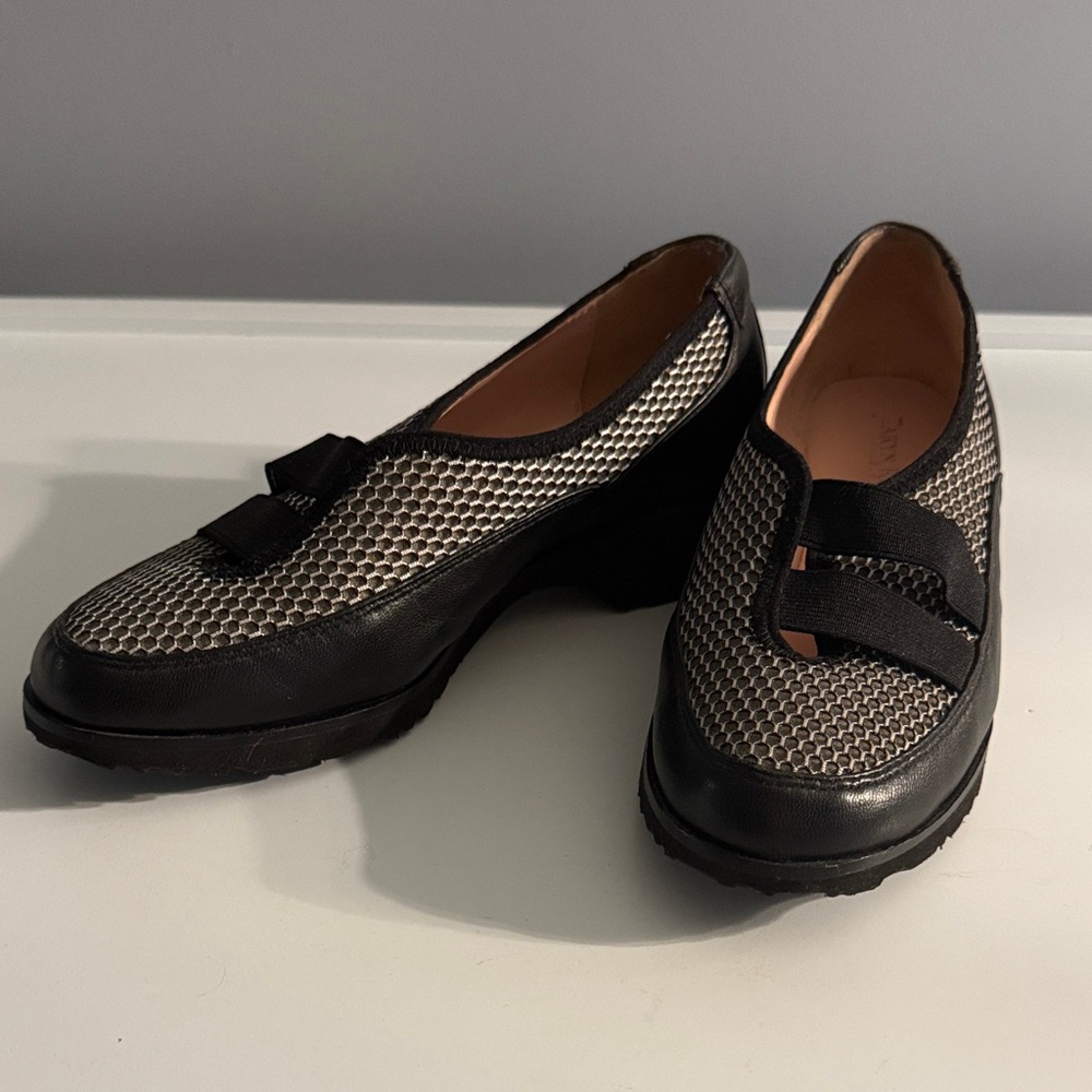 Taryn Rose Black and Silver Patterned Loafers